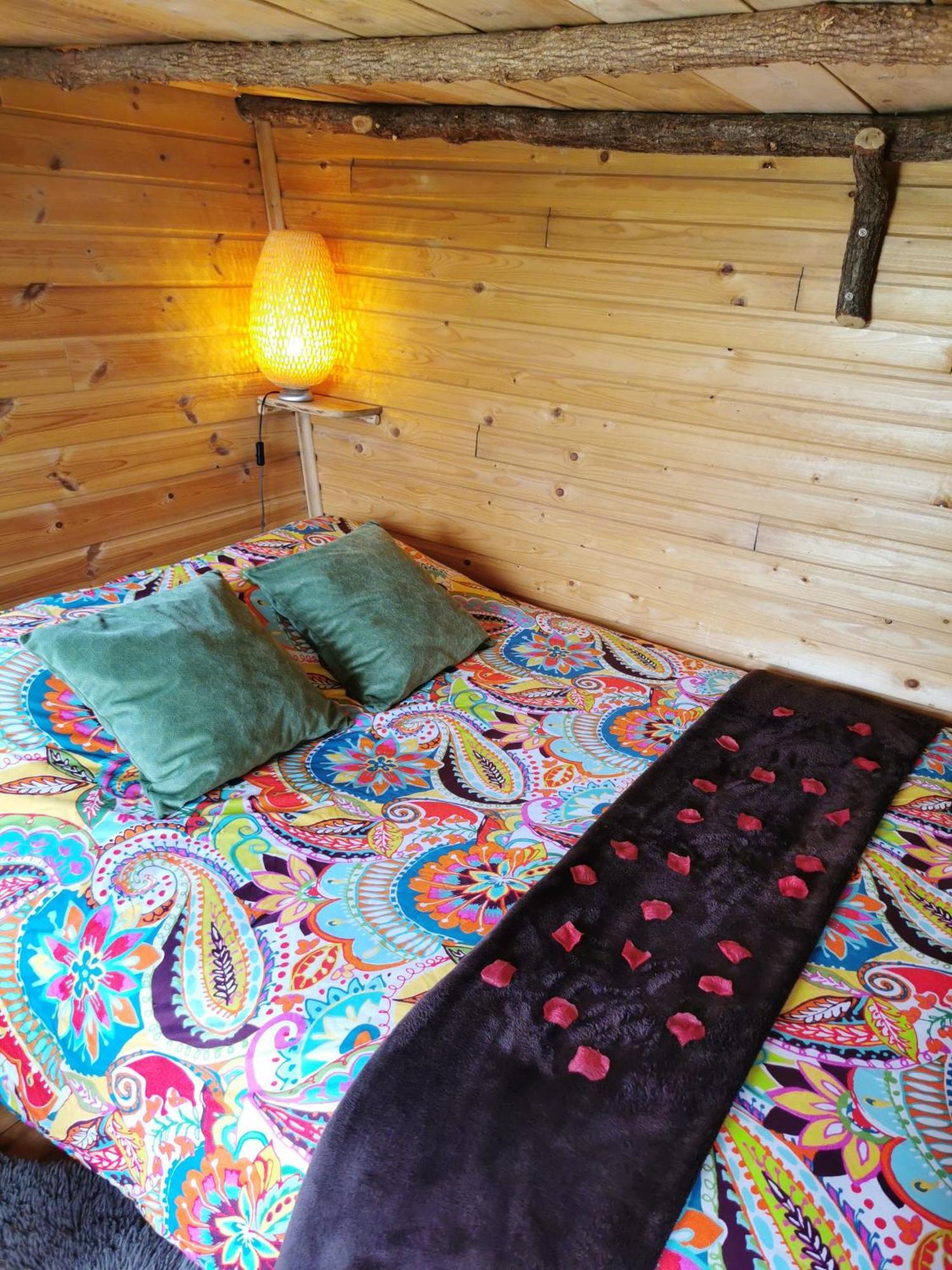 Bed and Breakfast La bulle des champs à Champmotteux Chambre photo
